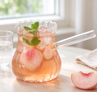 Pichet à café en verre borosilicate côtelé, résistant à la chaleur, avec bord ondulé et bec verseur lisse pour le thé, les boissons froides, la maison et le café