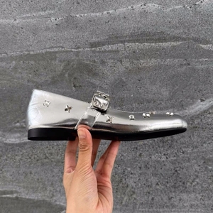 <span class=keywords><strong>Scarpe</strong></span> Mary Jane da <span class=keywords><strong>Donna</strong></span> Primaverili con Logo Personalizzato, Tacco Basso, Punta Rotonda e <span class=keywords><strong>Borchie</strong></span> Metalliche, Argento, per Esterni - Product Image 4