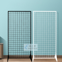 Panneaux muraux à grille Étagères de supermarché Support d'affichage mobile en treillis métallique Gridwall avec roues