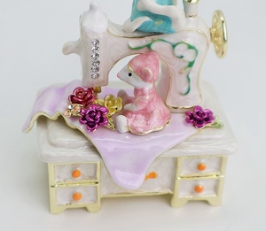 SHINNYGIFTS Modern Metal Jewelry &amp; Trinket <strong>Box</strong> Hand-Painted Easter Mouse Enameled <strong>Sewing</strong> Machine Home Decor Collectible - Product Image 5