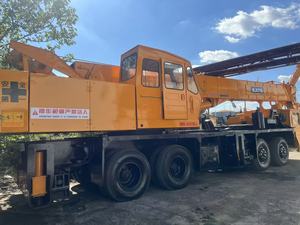 Grúa Móvil Usada Kato de 40 Toneladas con Motor Cummins, Componentes Kawasaki ENERPAC, Pluma de 30M, Equipo de Elevación para Construcción - Product Image 1