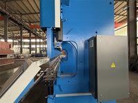 Machine de presse plieuse hydraulique pour le pliage de tôles en acier inoxydable et la formation de plaques métalliques