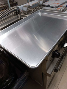 Loyang Panggang Aluminium Persegi Panjang 18x26 Inch, Tebal 1.0mm, Anti Karat, Food Grade, untuk Restoran, Toko Roti, dan Oven - Product Image 3