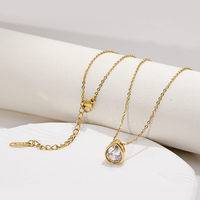 Derniers modèles de colliers pendentifs en acier inoxydable or bijoux de mode pour les jeunes femmes