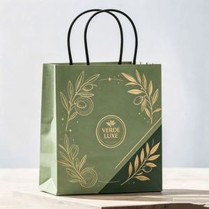 Sacs d'emballage cadeau de luxe en papier brillant avec logo personnalisé pour les événements de boutiques - Product Image 5