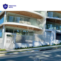 Système de main courante de balustrade en métal au design moderne Garde-corps en verre commercial en aluminium avec cadre pour projet