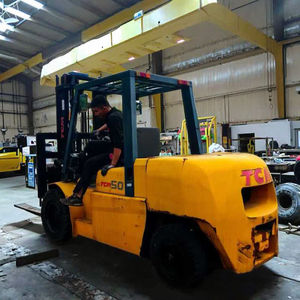 בשימוש יפן מיוצר tcm דיזל 5 טון מלגזות fd30 fd70 fd70 - Product Image 2