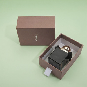 Véritable carton personnalisable Emballage de luxe pour petites femmes Boîte cadeau cosmétique pour les soins de la peau - Product Image 1