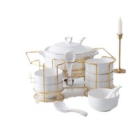 Ensemble de bols à soupe en céramique blanche de luxe avec bordure dorée et support en fil doré, service de table avec pot de service, bols et cuillères