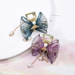 Nouveau design fantaisie assessoris glands perles maille métallique arc coréen pinces à griffes <span class=keywords><strong>pince</strong></span> à cheveux <span class=keywords><strong>crabe</strong></span> avec un grand <span class=keywords><strong>prix</strong></span> - Product Image 3
