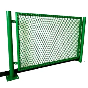 Hard pvc coated garden horse chain link laser cut outdoor fence gate set parts panel privacy for equine with rails