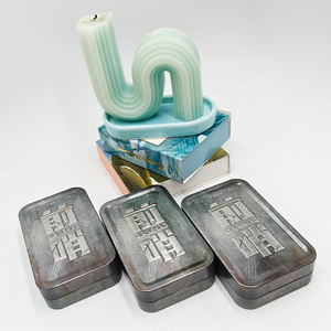 Boîte d'allumettes en fer publicitaire personnalisée <span class=keywords><strong>pour</strong></span> hôtels <span class=keywords><strong>grande</strong></span> bougie de ménage <span class=keywords><strong>cheminée</strong></span> allumettes forme de bâton imprimé en gros disponible - Product Image 1