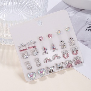 Orecchini a Perno Creativi con Cuore <span class=keywords><strong>di</strong></span> Strass Rosa, Farfalla e Zampa <span class=keywords><strong>di</strong></span> <span class=keywords><strong>Gatto</strong></span> per Ragazze, Gioielli con Corona Arcobaleno e Fiore - Product Image 2