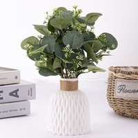 Kunstmatige eucalyptusbladeren, klein enkelstamig groen boeket - van plastic polyester, Koreaans/Westerse stijl, geschikt voor afstuderen