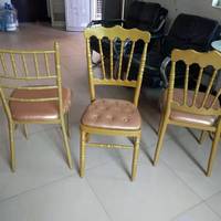 Chivari chaises chaises de mariage pour mariée et marié chaise charivari en fer/chaise empilable chavari/chaise de mariage en gros