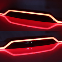 Luz LED de Portón Trasero para Toyota RAV4 2020-2025 Tira Decorativa con Dinámica de Inicio Lámpara de Embellecedor Trasero