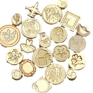 Têtes de tampons en laiton aléatoires pour la cire à cacheter, pour journaux et fournitures d'artisanat fait main - Product Image 5