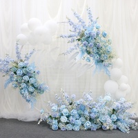 Série Rose Bleue : Arche de fleurs artificielles en soie pour événements et fêtes, idéale pour les mariages du Nouvel An