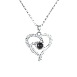 Collier tendance en cuivre avec projection « <span class=keywords><strong>Je</strong></span> <span class=keywords><strong>t</strong></span>'<span class=keywords><strong>aime</strong></span> » en 100 langues, idéal pour la fête des Mères - Vente en gros - Product Image 2