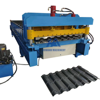 Machine automatique de fabrication de tuiles en acier avec système motorisé/à commande par moteur, contrôle PLC, capacité de 8 à 15 m/min