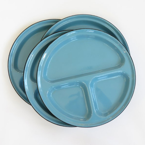 Assiette à <span class=keywords><strong>pizza</strong></span>, steak et en-cas en fonte d'acier émaillée couleur or à <span class=keywords><strong>prix</strong></span> avantageux - Product Image 2