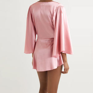 2024 Dames Luxe Nachtkleding Nieuw Design Satijnen Nachtjapon En Pyjama Koelprint Stijl Voor Hotelgebruik - Product Image 3