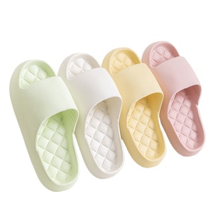 Ciabatte Comode per Uso Quotidiano, Spiaggia e Casa, Vendita all'Ingrosso, Scarpe Estive per Uomo e <span class=keywords><strong>Donna</strong></span>, Pronte per la Spedizione - Product Image 1