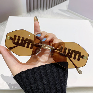 Miujia <b>Frameless</b> Diamond Shape Sunglasses UV400 Women's Small <b>Frame</b> Metal Plastic PC Lens Outings Cycling Driving Party - Product Image 4