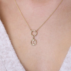 Collier tendance 2024 avec connecteur en chaîne, plaqué or 18 carats, en acier inoxydable, bijoux de mode pour femmes - Product Image 3