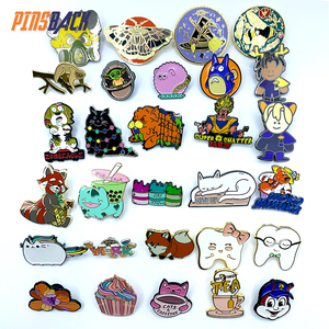 Chất Lượng Cao Dễ Thương Cao Ba Lan Vàng Mềm Men Pin Cầu Vồng Tùy Chỉnh Kim Loại Sắt Kẽm Hợp Kim Thủ Công Mỹ Nghệ Phù Hiệu Với Ly Hợp Nhà Máy Bán Hàng Trực Tiếp - Product Image 6