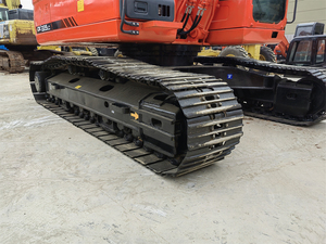 Mini-excavatrice Doosan DX225, machine de terrassement avec moteur, boîte de vitesses et pompe Doosan, puissance de 166 kW, modèle 2023 - Product Image 5