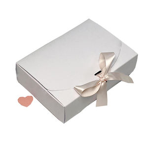 מוצר חדש חם מגנטי תיבת מתנה לבן קופסת מתנה מגנט תיבת מגנט עם סרט - Product Image 1