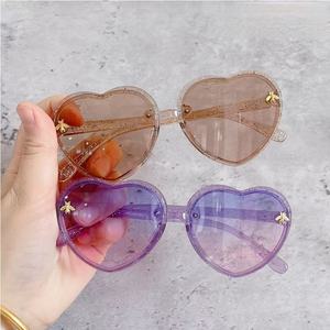 K400 أزياء العلامة التجارية للأطفال الرجعية لطيف وردي كارتون الفتيات الفتيان نظارات UV400 لطيف الوردي القلب الاطفال النظارات الشمسية - Product Image 6