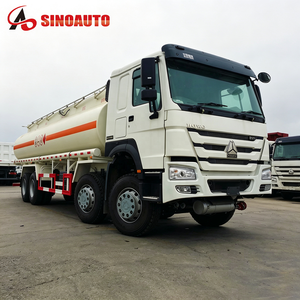 Nuevo Camión <span class=keywords><strong>Cisterna</strong></span> <span class=keywords><strong>de</strong></span> Combustible Sinotruk Howo 8x4 LHD/RHD 25CBM, Vehículo <span class=keywords><strong>de</strong></span> Transporte <span class=keywords><strong>de</strong></span> Petróleo para África - Product Image 4