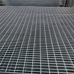 Grille en acier galvanisé 1000 mm x 900 mm, maille 32 x 100 mm, densité minimale 260 g/m², revêtement de sol pour passage de voitures - Product Image 5