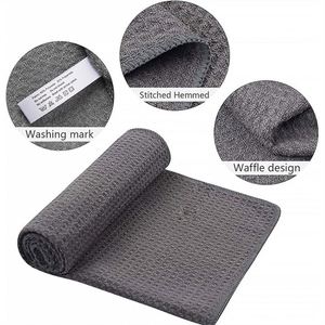 Ensemble de serviettes de golf bleues pliables en trois parties, en microfibre tricotée robuste, écologiques, à séchage rapide, motif gaufré, avec grande pince mousqueton - Product Image 6