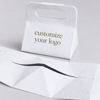 Sac en papier cadeau pliable blanc triangulaire Leabon, personnalisez votre logo, boîte en carton texturé, vente en gros directe usine