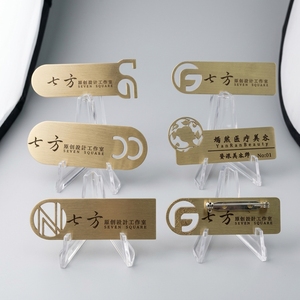 Targhetta Identificativa Personalizzata <span class=keywords><strong>in</strong></span> <span class=keywords><strong>Ottone</strong></span> Spazzolato con Spilla di Sicurezza, Targhetta Metallica Personalizzata per Lavoro, Studio o Licenza - Product Image 5