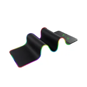 Mouse pad de borracha RGB para jogos com carregamento sem fio grande personalizado à prova d'água com USB antiderrapante