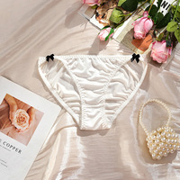 Culottes pour femmes en soie glacée Taille moyenne Culotte triangle à nœud avec entrejambe en coton, Sous-vêtements sexy confortables pour filles