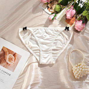 Culottes pour femmes en soie glacée Taille moyenne Culotte triangle à nœud avec entrejambe en coton, Sous-vêtements sexy confortables pour filles - Product Image 6