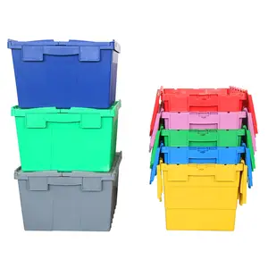 Пластиковые контейнеры с прикрепленной крышкой для перевозки свежих фруктов и овощей в киоск рынка