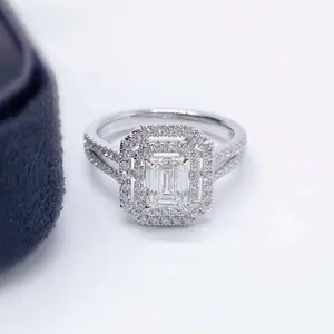 ठोस 18K सफेद सोने पन्ना कट Moissanite हीरे की अंगूठी सगाई की अंगूठी के लिए अच्छा उपहार