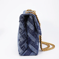 Sac à main bandoulière de luxe pour femme de marque célèbre, en jean rayé, avec doublure en polyester et décoration lettres, idéal pour l'hiver