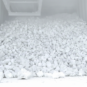 LICKLIME POUR L'INDUSTRIE DU RAFFINAGE DU SUCRE AVEC 90% TENEUR EN OXYDE DE CALCIUM, HAUTE PURETÉ VIETNAM FACTORY DIRECT - Product Image 1