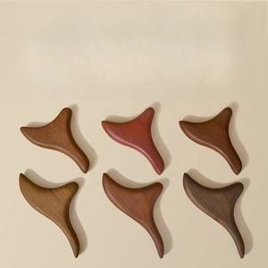 Goldener Sandelholz-Dreieck-Akupressur-Massagestab Fußreflexzonen-Massagegerät für Fuß, Schulter und Nacken Gua Sha Meridian-Massagewerkzeug - Product Image 4