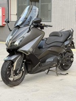 Scooter Yamaha TMAX d'occasion, grande cylindrée, scooter de tourisme pour trajets quotidiens