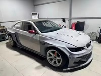 Kit carrosserie large pour BMW E92 : pare-chocs avant et arrière, ailes, capot, jupes latérales, spoiler