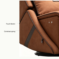 Fauteuil inclinable électrique moderne à une place avec fonction pivotante et basculante, en tissu performant doux et durable, et garniture contrastante en similicuir raffiné.
