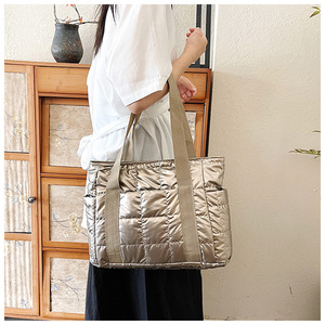 <span class=keywords><strong>Sac</strong></span> fourre-tout matelassé style coréen pour <span class=keywords><strong>femme</strong></span>, <span class=keywords><strong>sac</strong></span> à bandoulière décontracté grande capacité avec motif quadrillé cousu - Product Image 6